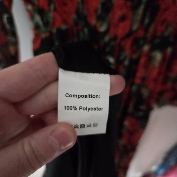 SHEIN Red and Black Floral Long Sleeve Dress - Picture 6 of 7